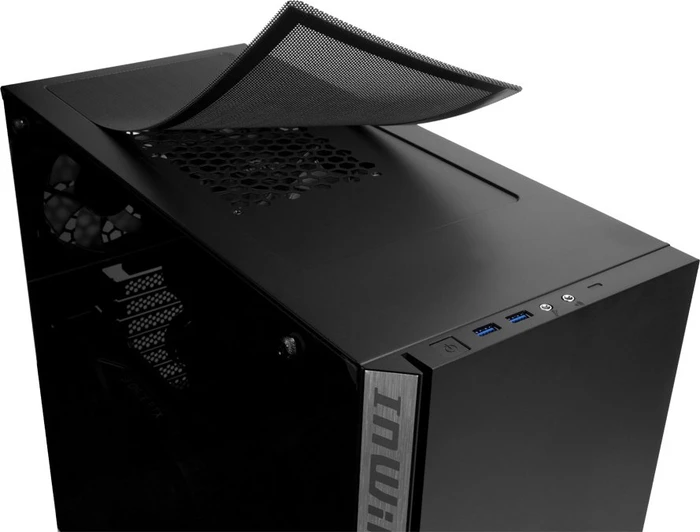 In Win 216, Glasfenster