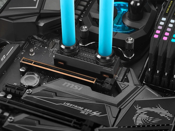 Corsair Force Series MP600 Pro Hydro X 2TB, M.2 2280 / M-Key / PCIe 4.0 x4, Kühlkörper