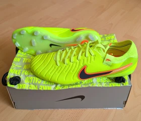 Nike Tiempo Legend 10 Elite FG volt/black
