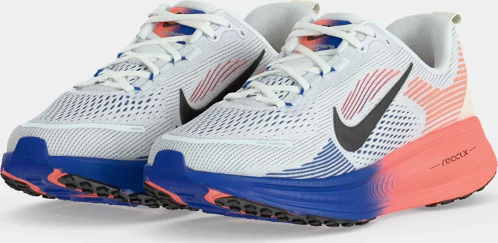 Nike Vomero 18 white/racer blue/atomic pink/black (Junior)