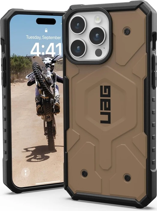 UAG Pathfinder Case with MagSafe für Apple iPhone 15 Pro Max Dark Earth