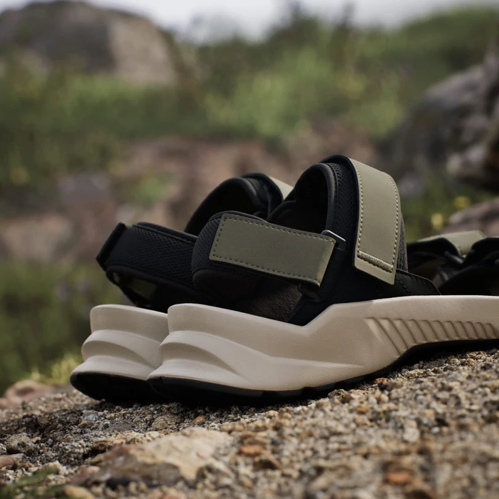adidas Terrex Hydroterra olive strata/core black/wonder beige