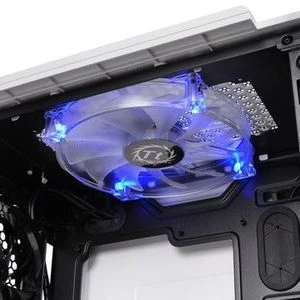 Thermaltake Level 10 GT Snow Edition, Acrylfenster