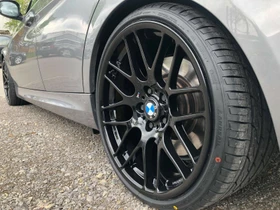 Avus Racing AC-MB4 9.0x18 5/120 ET37 (verschiedene Farben)