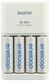 Panasonic eneloop (Gen 2) MQR06 Schnellladegerät inkl. 4x eneloop new Mignon AA NiMH Akkus 2000mAh