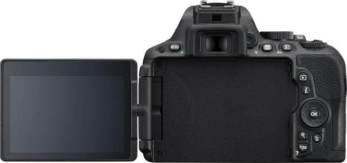 Nikon D5500 schwarz mit Objektiv AF-S DX 18-55mm 3.5-5.6 G II VR