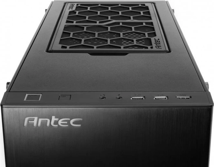 Antec P110 Luce schwarz, Glasfenster