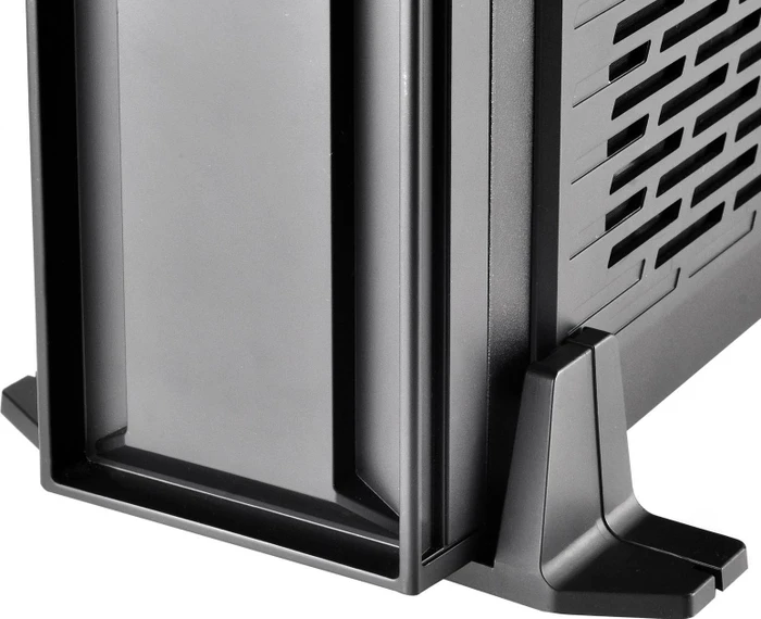 SilverStone Milo ML08, schwarz, Tragegriff, Mini-ITX