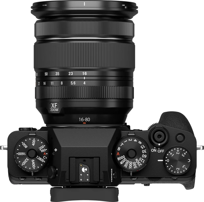 Fujifilm X-T4 schwarz mit Objektiv Fujinon XF 16-80mm 4.0 R OIS WR