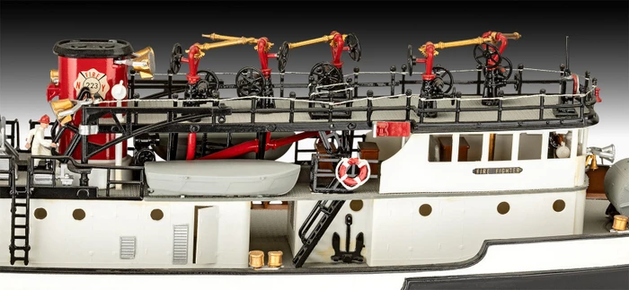 Revell The Firefighter (05197) – Bild 2 von 5
