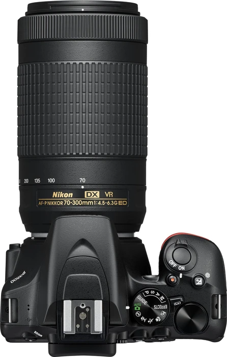 Nikon D3500 mit Objektiv AF-P DX 18-55mm 3.5-5.6 G VR und AF-P DX 70-300mm 4.5-6.3 G ED VR