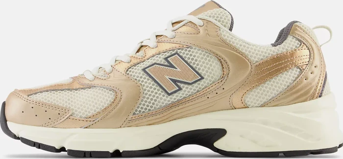 New Balance 530 turtledove/gold metallic/magnet