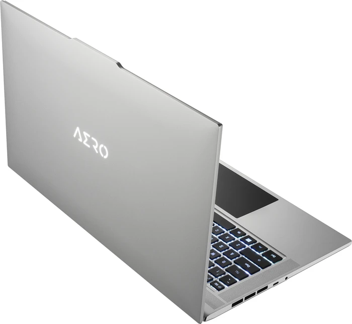 GIGABYTE AERO 17 XE5-73UK738HP, Core i7-12700H, 16GB RAM, 2TB SSD, GeForce RTX 3070 Ti, UK