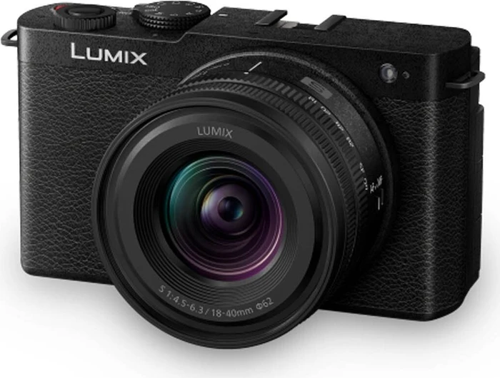 Panasonic Lumix DC-S9