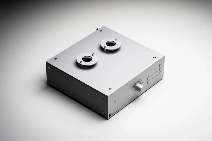 Pro-Ject Tube Box DS3 B silber