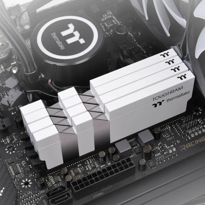 Thermaltake Toughram Memory White UDIMM 16GB Kit, DDR4-3600, CL18-22-22-42
