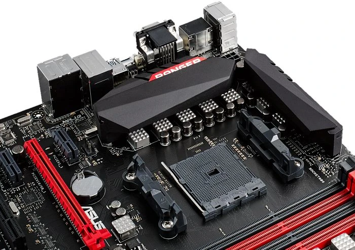 ASUS ROG Crossblade Ranger (AMD FM2+)