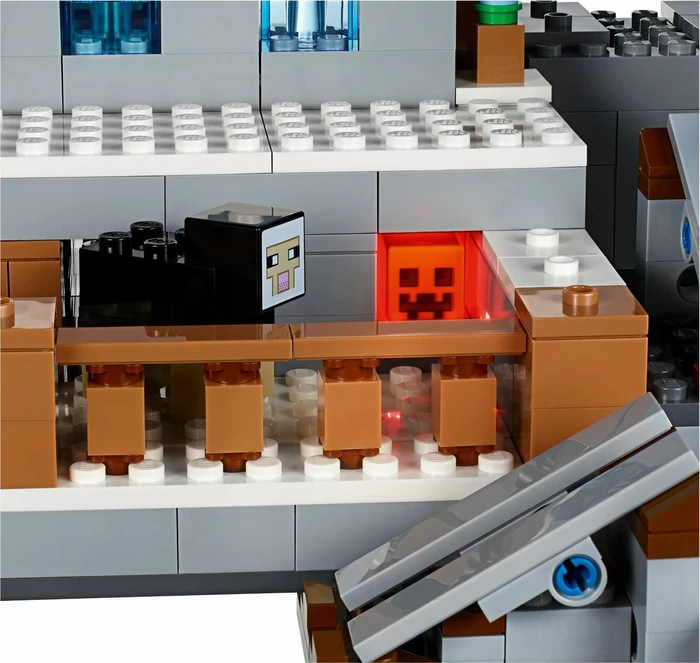 LEGO Minecraft - Die Berghöhle
