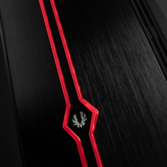 BitFenix Saber TG, Glasfenster