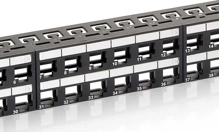 Equip Patchpanel für Keystone Module 19" , 48-Port, 1HE, 19", 1HE, schwarz