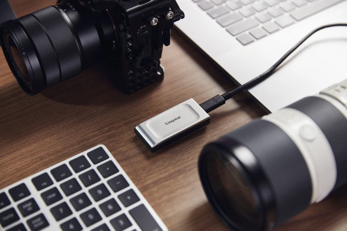 Kingston XS2000 Portable SSD, 2TB, USB-C 3.2