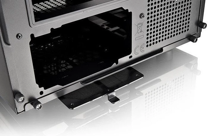 Thermaltake Core V21, Acrylfenster