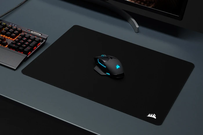 Corsair MM200 PRO Premium Spill-Proof Cloth Gaming Mouse Pad - Heavy XL, schwarz