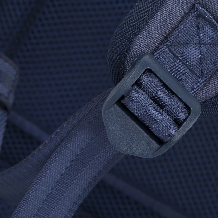 RivaCase 7760 Suzuka ECO 15.6" Notebook Rucksack, blau