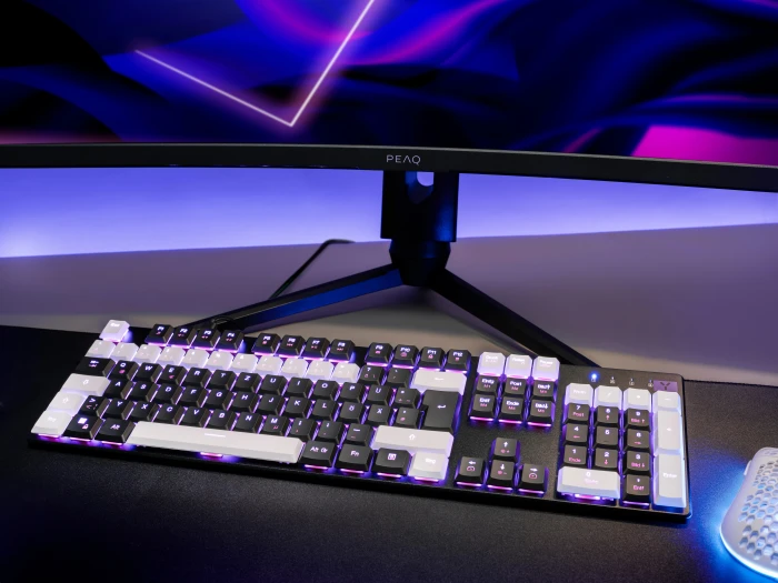ISY IGK 6000 Gaming Tastatur, schwarz/weiß, LEDs RGB, Outemu Low-Profile Red, USB, DE
