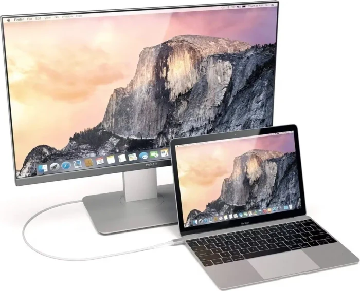 Satechi USB-C [Stecker] auf HDMI [Stecker] Adapterkabel, silber, 1.8m
