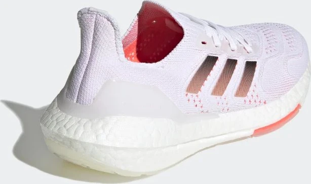 adidas Ultraboost 22 Heat.RDY cloud white/core black/turbo (Damen)