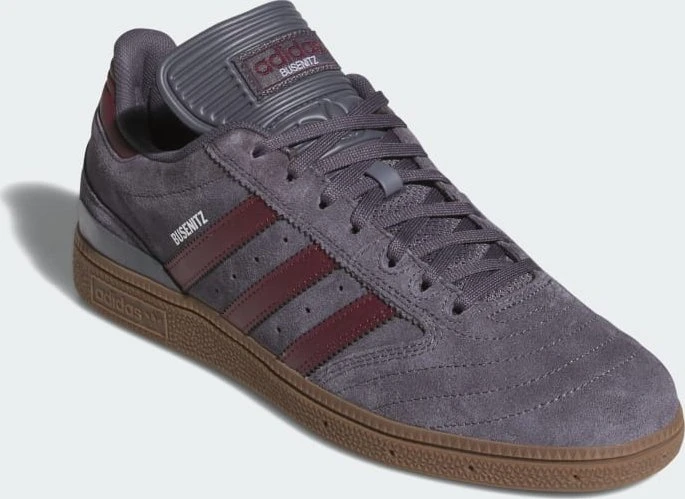 adidas Busenitz aurora onix/maroon/gum (Herren)
