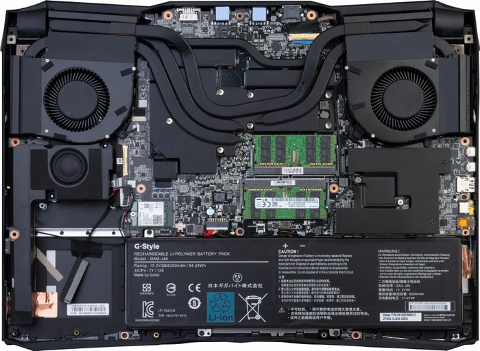 GIGABYTE AORUS 17X YB-8DE2450MH, Core i7-10875H, 32GB RAM, 1TB SSD, GeForce RTX 2080 SUPER, DE