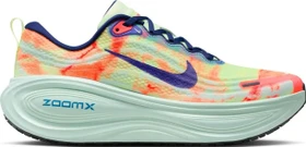 Nike Vomero Plus barely volt/hot lava/blue void/indigo burst (Herren)