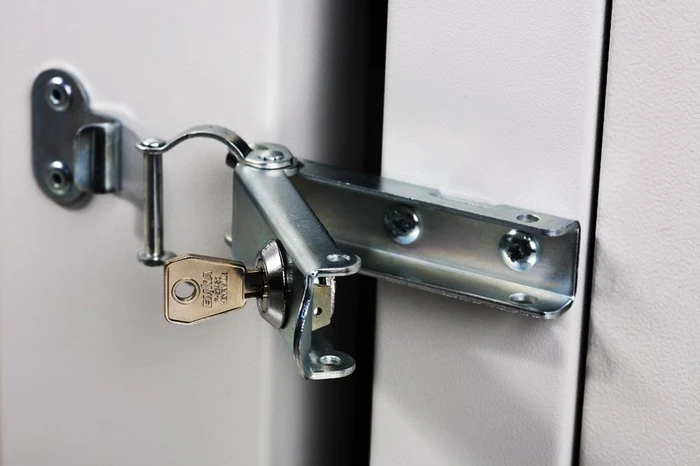 Digitus Professional Unique Serie Wandschrank 9HE, zweiteilig, schwenkbar, Sicherheitsglastür, IP2X, grau, 600mm tief