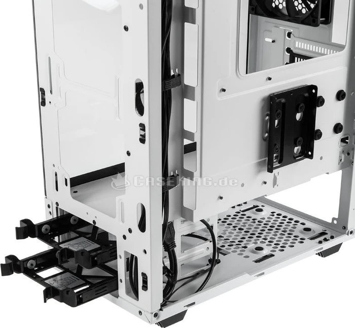 Phanteks Eclipse P300 weiß/schwarz, Glasfenster