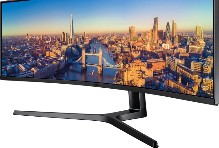 Samsung CJ890 (2018), 49"