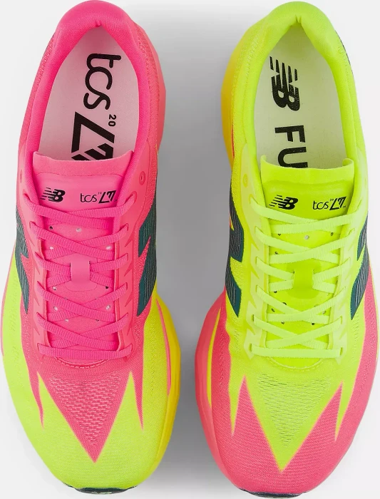 New Balance TCS London Marathon FuelCell SuperComp Elite v5 alkaline green/pink heat (Herren)
