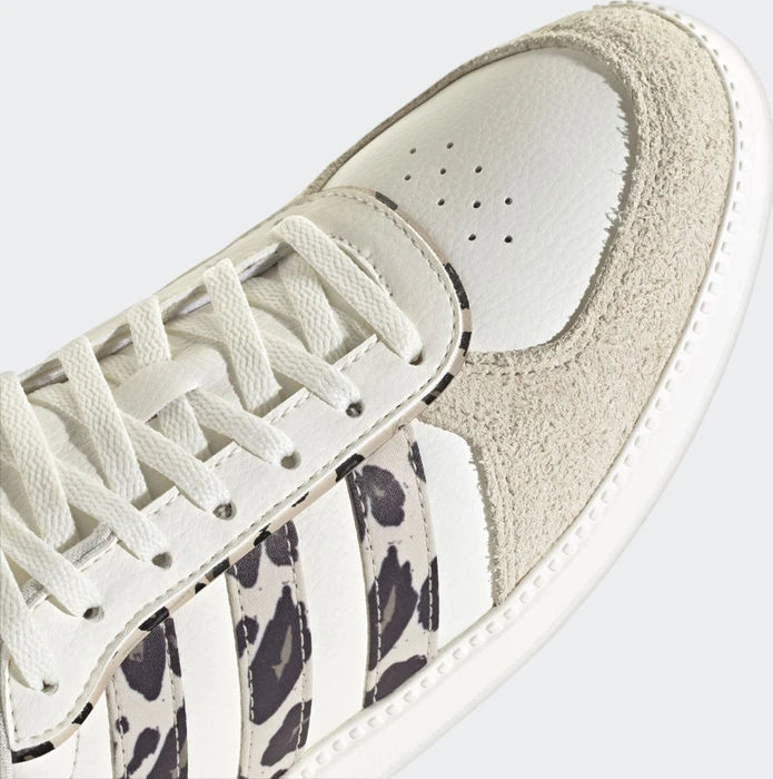 adidas Breaknet Sleek core white/crystal linen/khaki six (Damen)