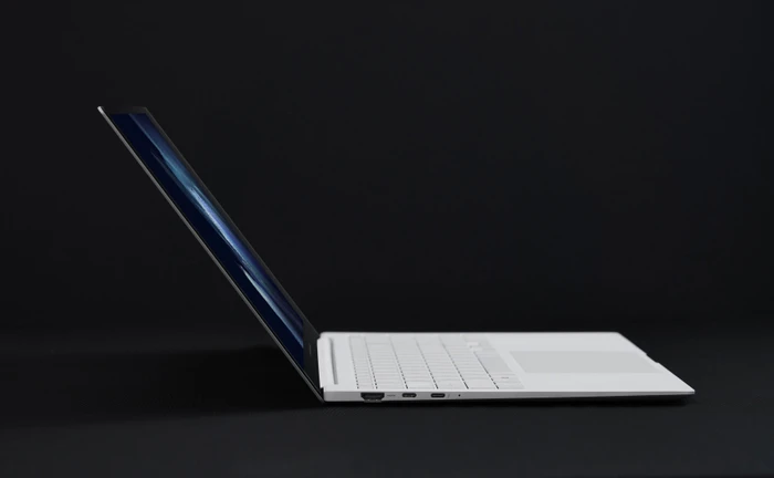 Samsung Galaxy Book Pro 15, Mystic Silver, Core i7-1165G7, 16GB RAM, 512GB SSD, DE