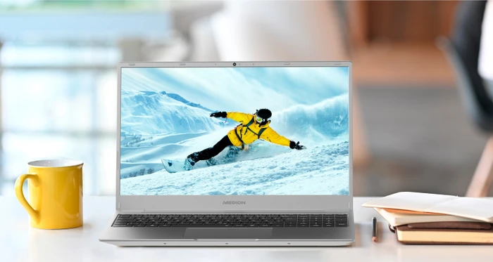 Medion Akoya E16402, Core i3-1115G4, 8GB RAM, 512GB SSD, DE
