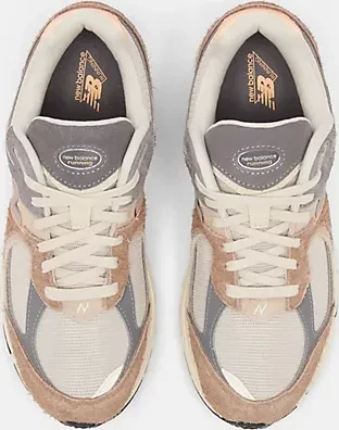 New Balance 2002R mushroom/hazy peach/castlerock (Herren)