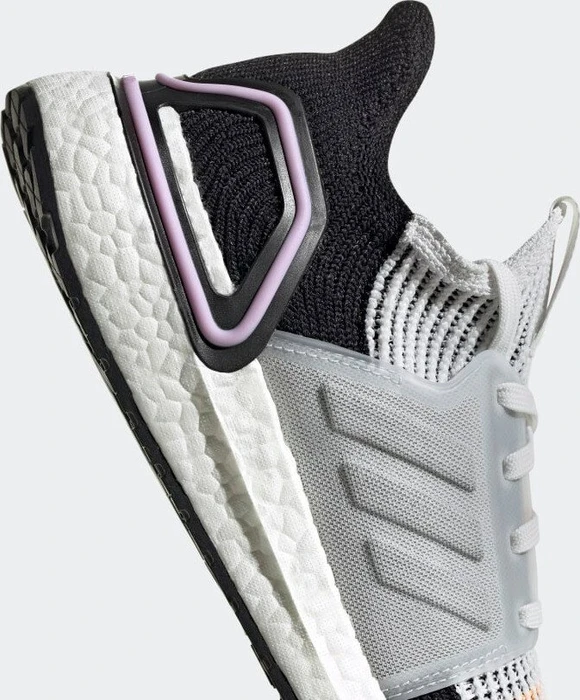 adidas Ultraboost 19 crystal white/core black (Damen)