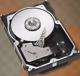 Seagate Cheetah 10K.7 147GB, 3.5" / U320-SCA