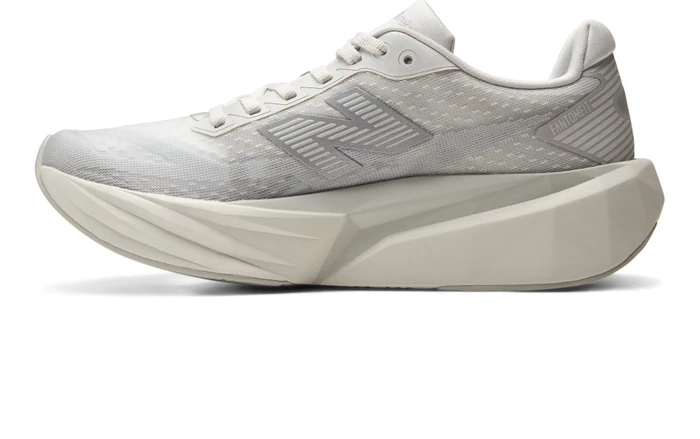 New Balance FuelCell Rebel v5 Grey Days grey matter/silver metallic (Damen)