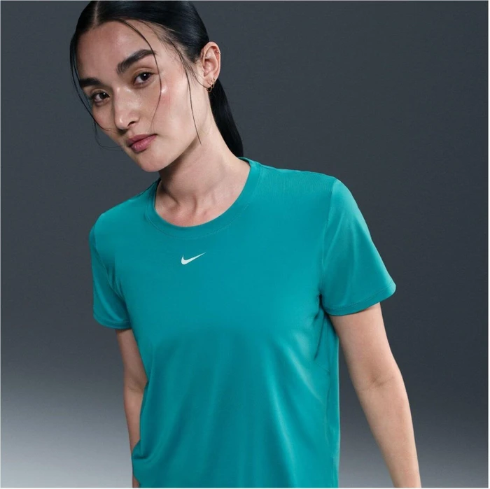 Nike One Classic Dri-FIT Funktionsshirt kurzarm dusty cactus/white (Damen)
