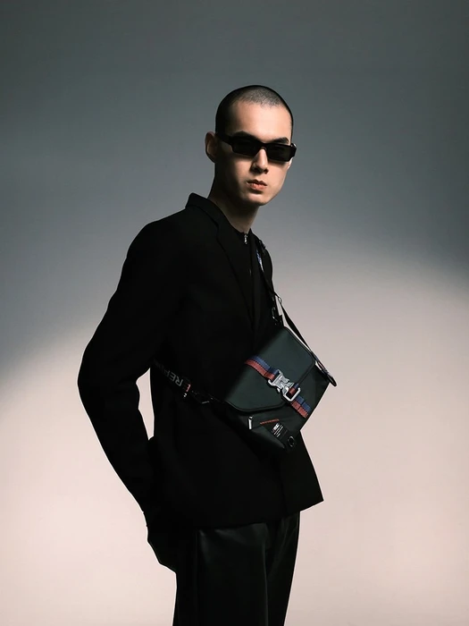 ASUS ROG Slash Sling Bag, Black