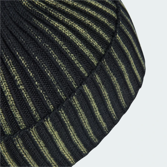 adidas Washed Beanie black/olive strata