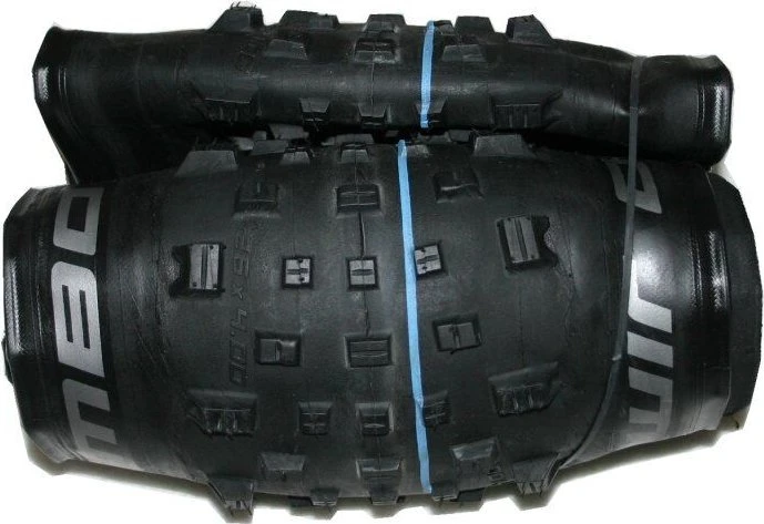 Schwalbe Jumbo Jim 26x4.0" SnakeSkin PaceStar Reifen