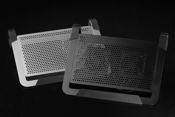 Cooler Master NotePal U2 Plus, Notebook-Stand/Notebook-Kühler bis 17", schwarz